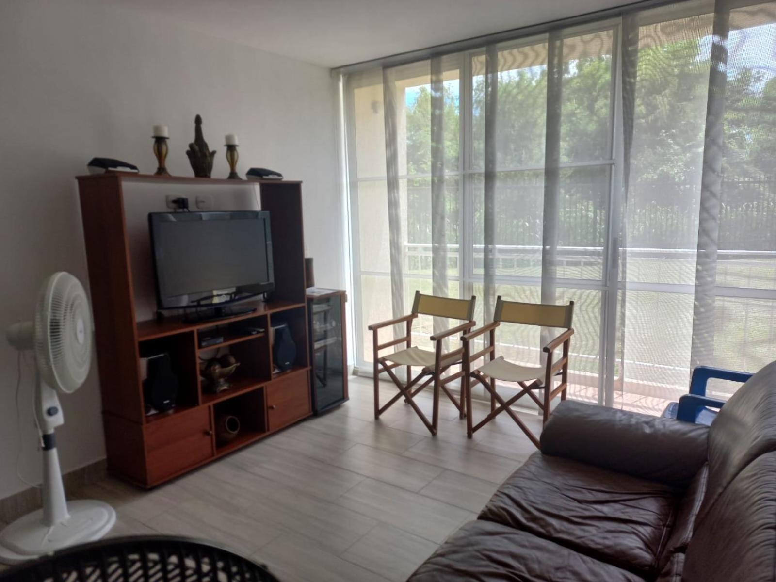 Apartment En Ricaurte, Arrayanes De Penaliza