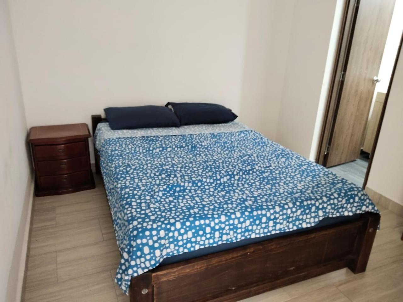 Apartment En Ricaurte, Arrayanes De Penaliza Ricaurte
